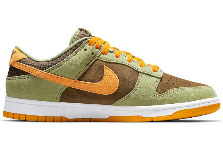 Nike Dunk Low "Dusty Olive"