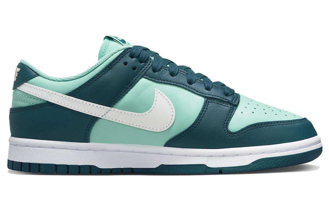 Nike Dunk Low "Geode Teal"