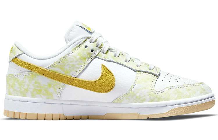 Nike Dunk Low OG "Yellow Strike"